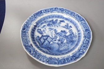 Two Chinese porcelain plates, a cup and cover and a small box, 18th/19th century 16.5cm